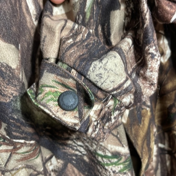 Camouflage scent control jacket - Picture 7 of 10